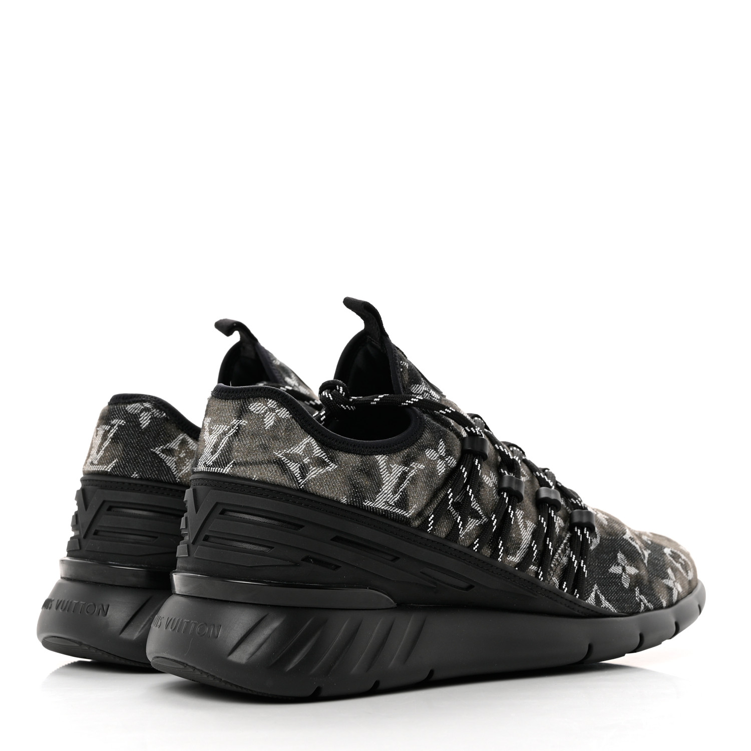 LOUIS VUITTON Denim Rubber Monogram Tie Dye Mens Fastlane Low Sneakers 8.5 Black LOUIS VUITTON Denim Rubber Monogram Tie Dye Mens Fastlane Low Sneakers 8.5 Black