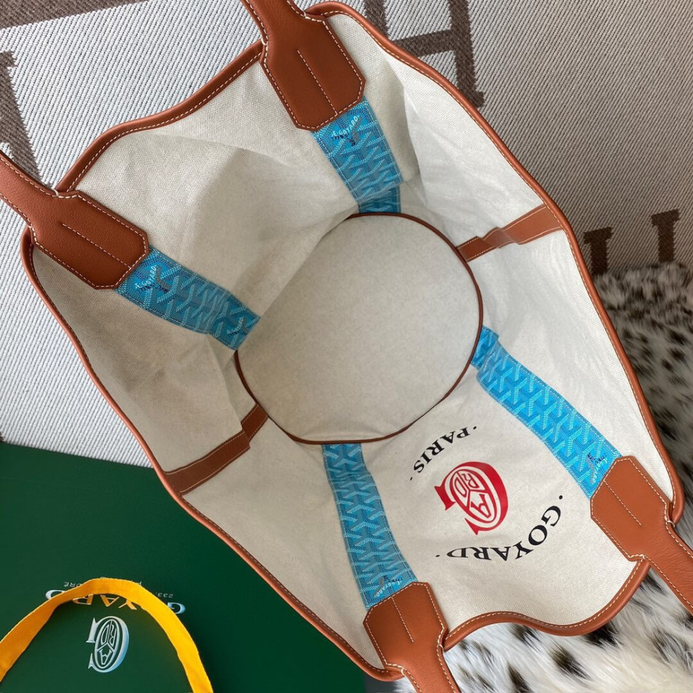 Goyard Revirsible Belharra Bag Light Blue Goyard Revirsible Belharra Bag Light Blue