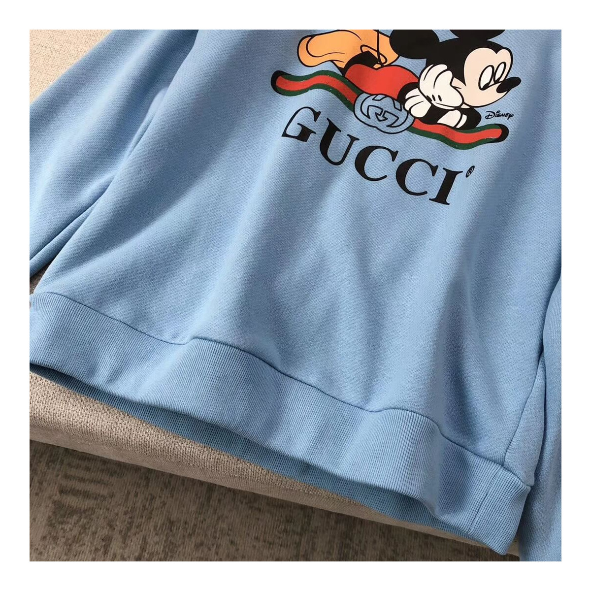 Gucci Oversize Sweatshirt With Disney Mickey 610145 Gucci Oversize Sweatshirt With Disney Mickey 610145