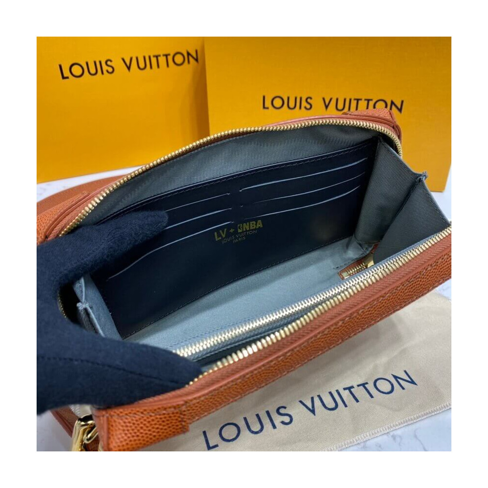 Louis Vuitton LVXNBA Soft Trunk Wearable Wallet M80549 Louis Vuitton LVXNBA Soft Trunk Wearable Wallet M80549