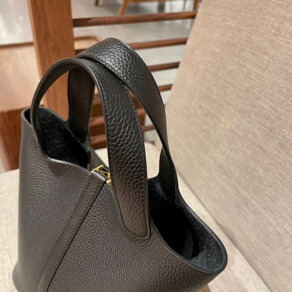 Hermes Picotin Lock Bag in Taurillon Clemence Noir Black Hermes Picotin Lock Bag in Taurillon Clemence Noir Black