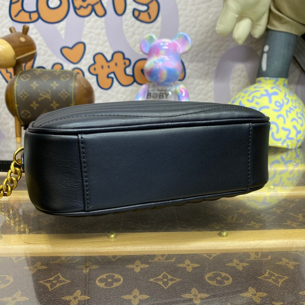 Louis Vuitton New Wave Camera Bag M58677 Black Louis Vuitton New Wave Camera Bag M58677 Black
