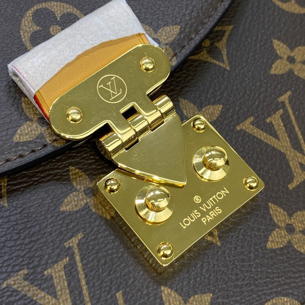 Louis Vuitton Monogram Canvas Tilsitt M46548 Louis Vuitton Monogram Canvas Tilsitt M46548
