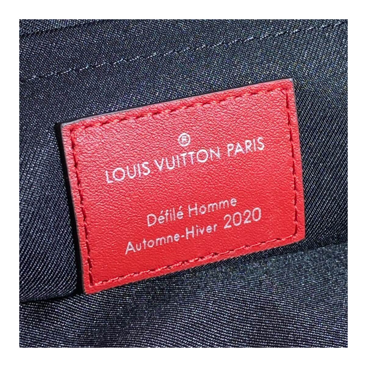 Louis Vuitton Pochette A4 Multipocket M69690 Louis Vuitton Pochette A4 Multipocket M69690