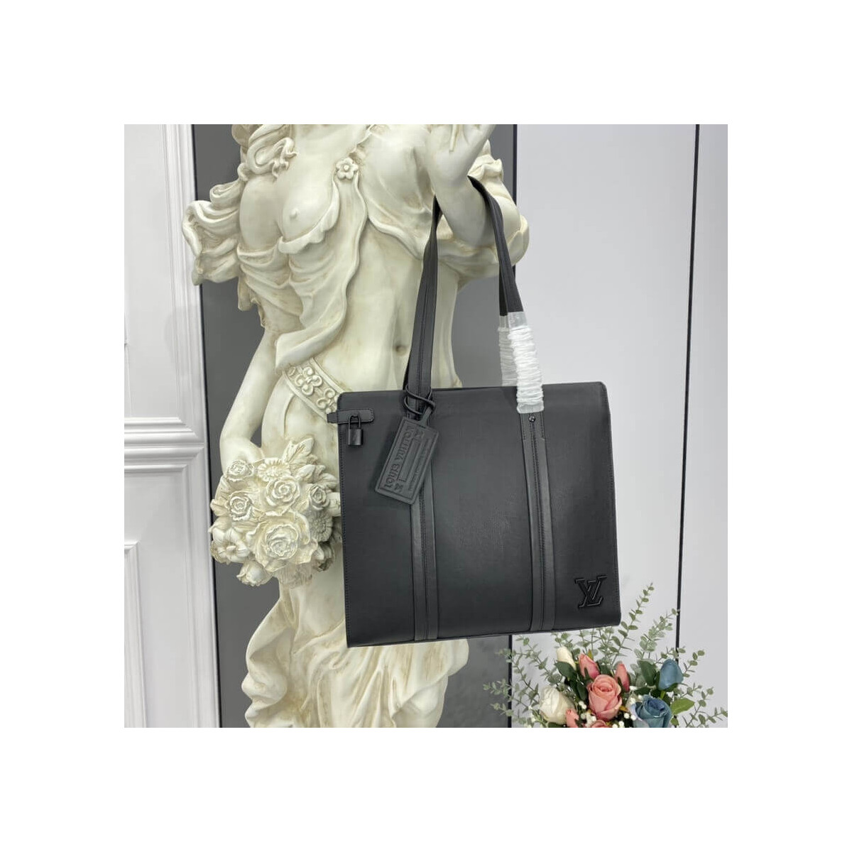 Louis Vuitton LV Aerogram Tote Bag M57308 Louis Vuitton LV Aerogram Tote Bag M57308
