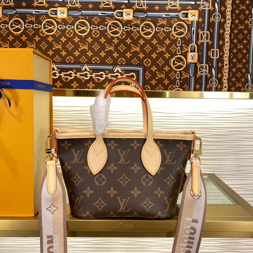 Louis Vuitton Monogram Canvas Neverfull BB M46785 M46786 Louis Vuitton Monogram Canvas Neverfull BB M46785 M46786