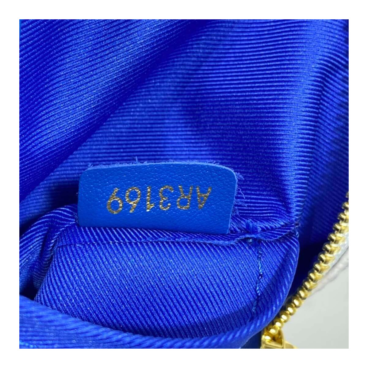 Louis Vuitton LV x NBA Nil Messenger Bag M45583 Louis Vuitton LV x NBA Nil Messenger Bag M45583