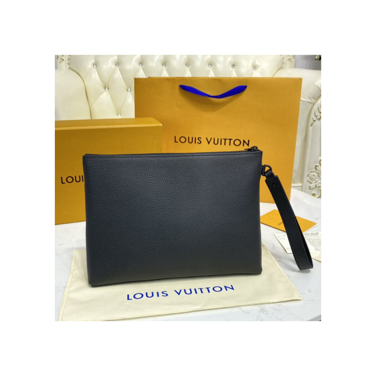 Louis Vuitton Ipad Pouch M69837 Louis Vuitton Ipad Pouch M69837