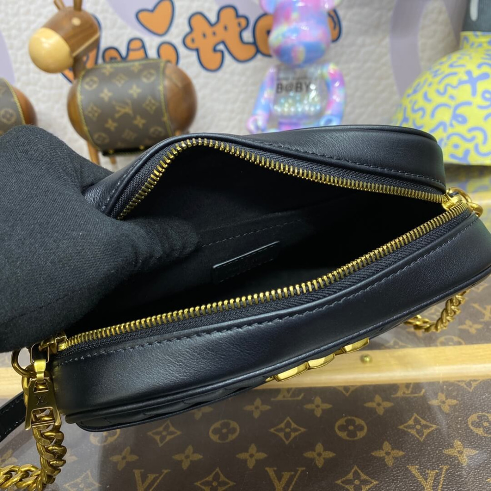 Louis Vuitton New Wave Camera Bag M58677 Black Louis Vuitton New Wave Camera Bag M58677 Black