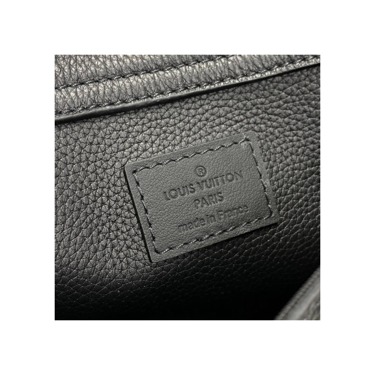 Louis Vuitton Grained Calf Leather Slingbag M57081 Louis Vuitton Grained Calf Leather Slingbag M57081