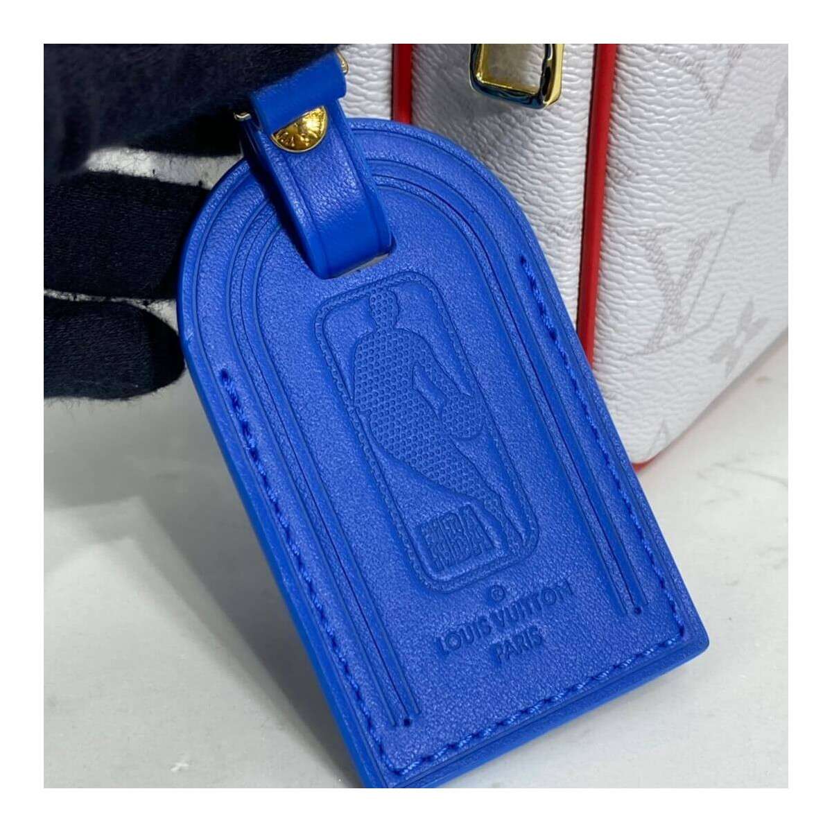 Louis Vuitton LV x NBA Nil Messenger Bag M45583 Louis Vuitton LV x NBA Nil Messenger Bag M45583