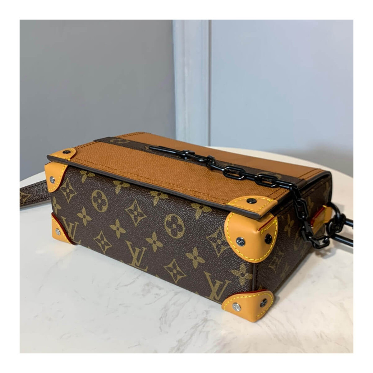 Louis Vuitton Flap Messenger Bag M30717 M30718 Louis Vuitton Flap Messenger Bag M30717 M30718