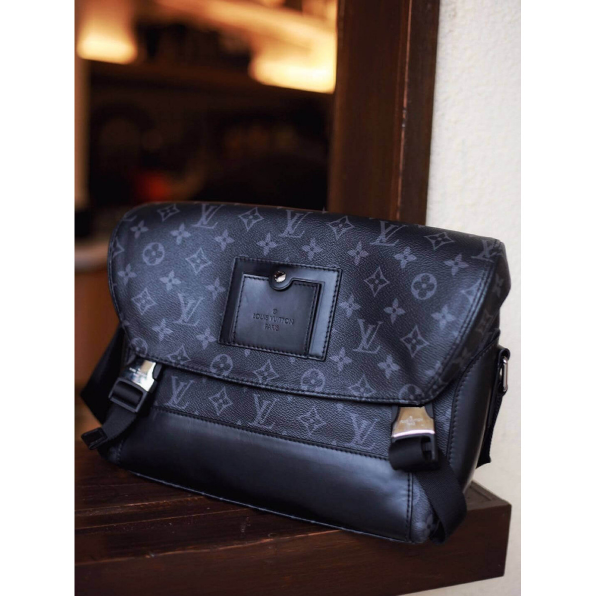 Louis Vuitton Monogram Eclipse Canvas Messenger Pm Voyager M40511 Louis Vuitton Monogram Eclipse Canvas Messenger Pm Voyager M40511