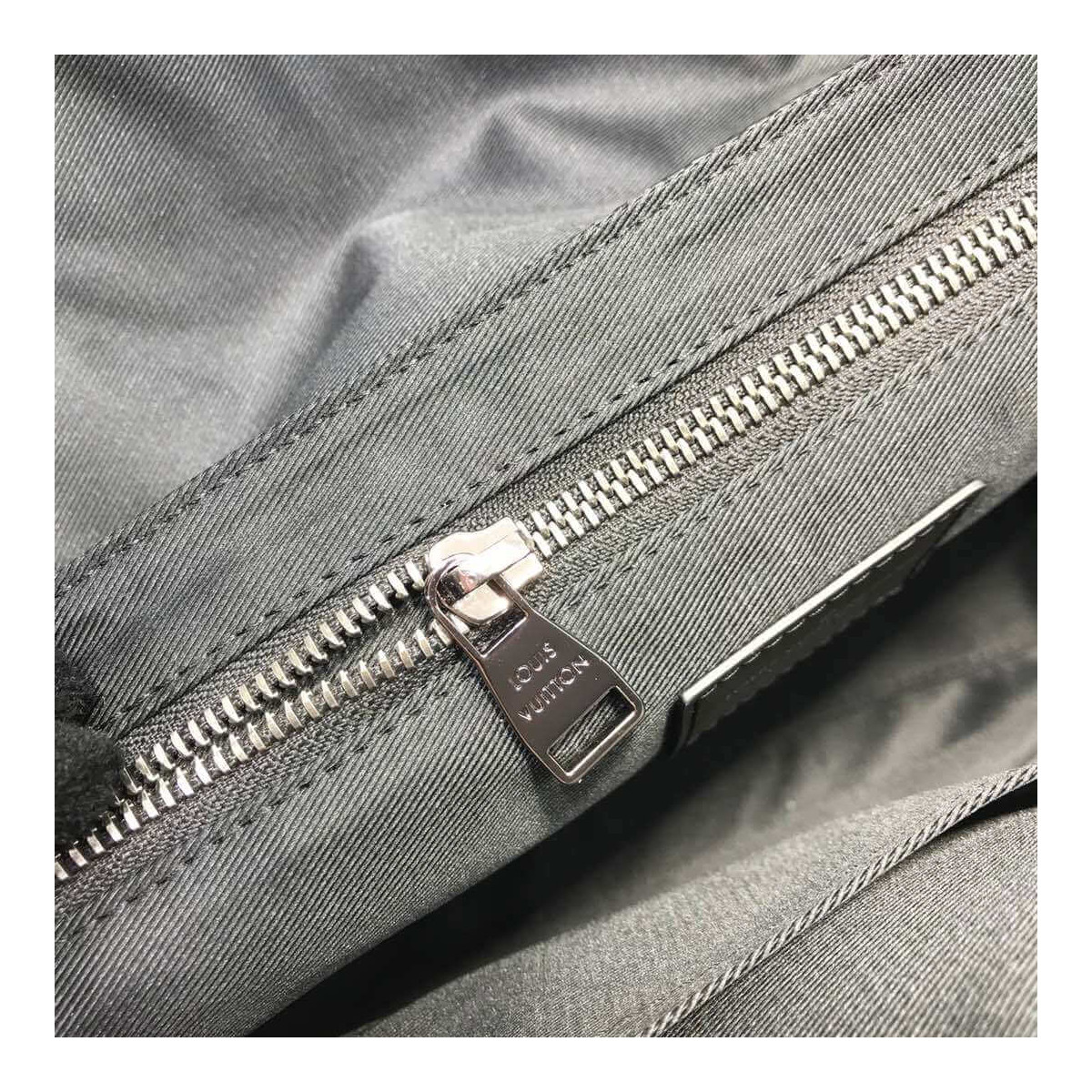 Louis Vuitton Monogram Eclipse Canvas Messenger Pm Voyager M40511 Louis Vuitton Monogram Eclipse Canvas Messenger Pm Voyager M40511