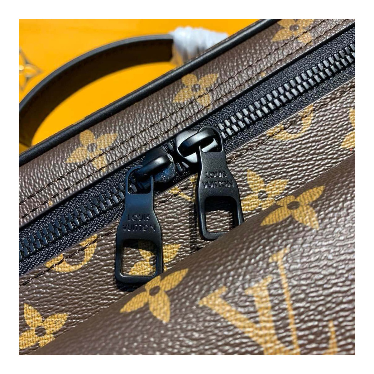 Louis Vuitton Monogram Canvas Camera Bag M61118 Louis Vuitton Monogram Canvas Camera Bag M61118