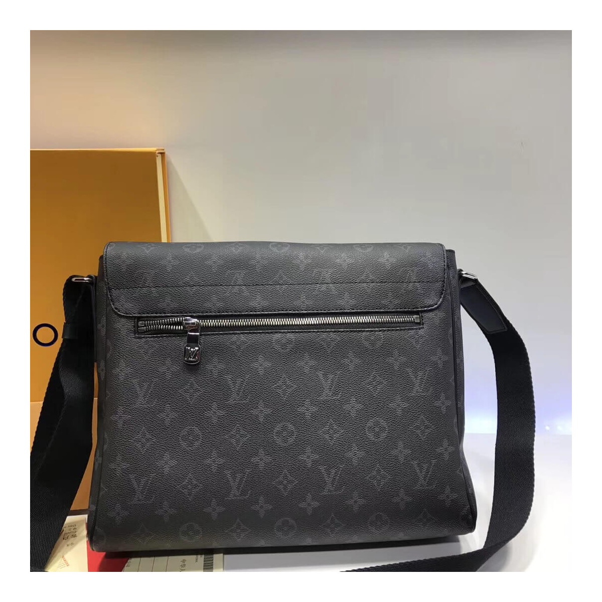 Louis Vuitton Monogram Eclipse Canvas District MM M44001 Louis Vuitton Monogram Eclipse Canvas District MM M44001