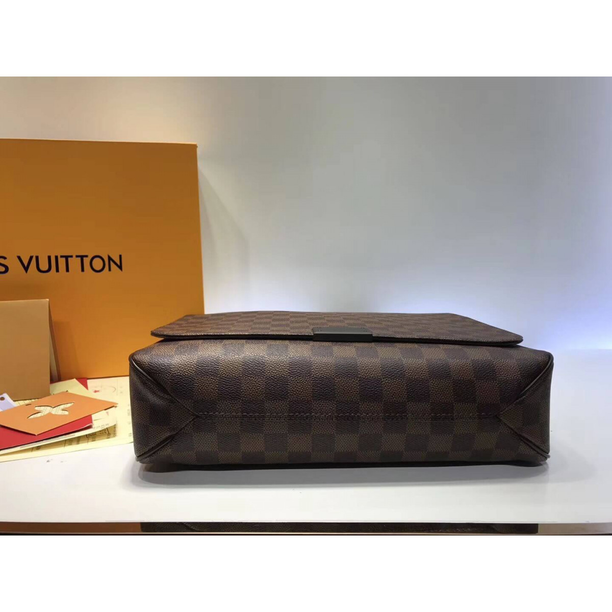 Louis Vuitton Damier Ebene Canvas District MM N41213 Louis Vuitton Damier Ebene Canvas District MM N41213