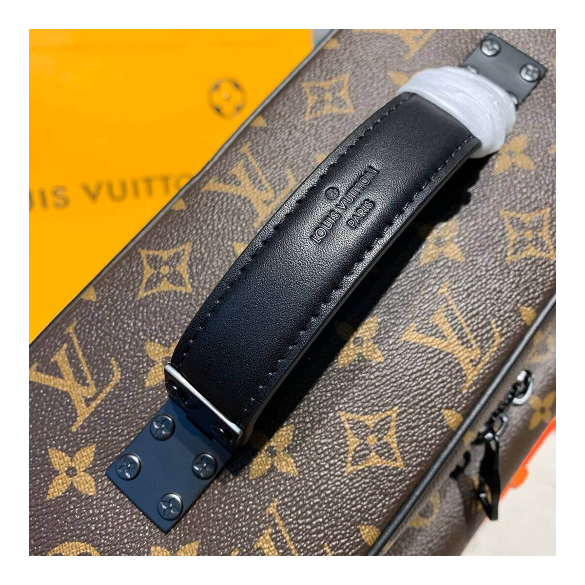 Louis Vuitton Monogram Canvas Camera Bag M61118 Louis Vuitton Monogram Canvas Camera Bag M61118