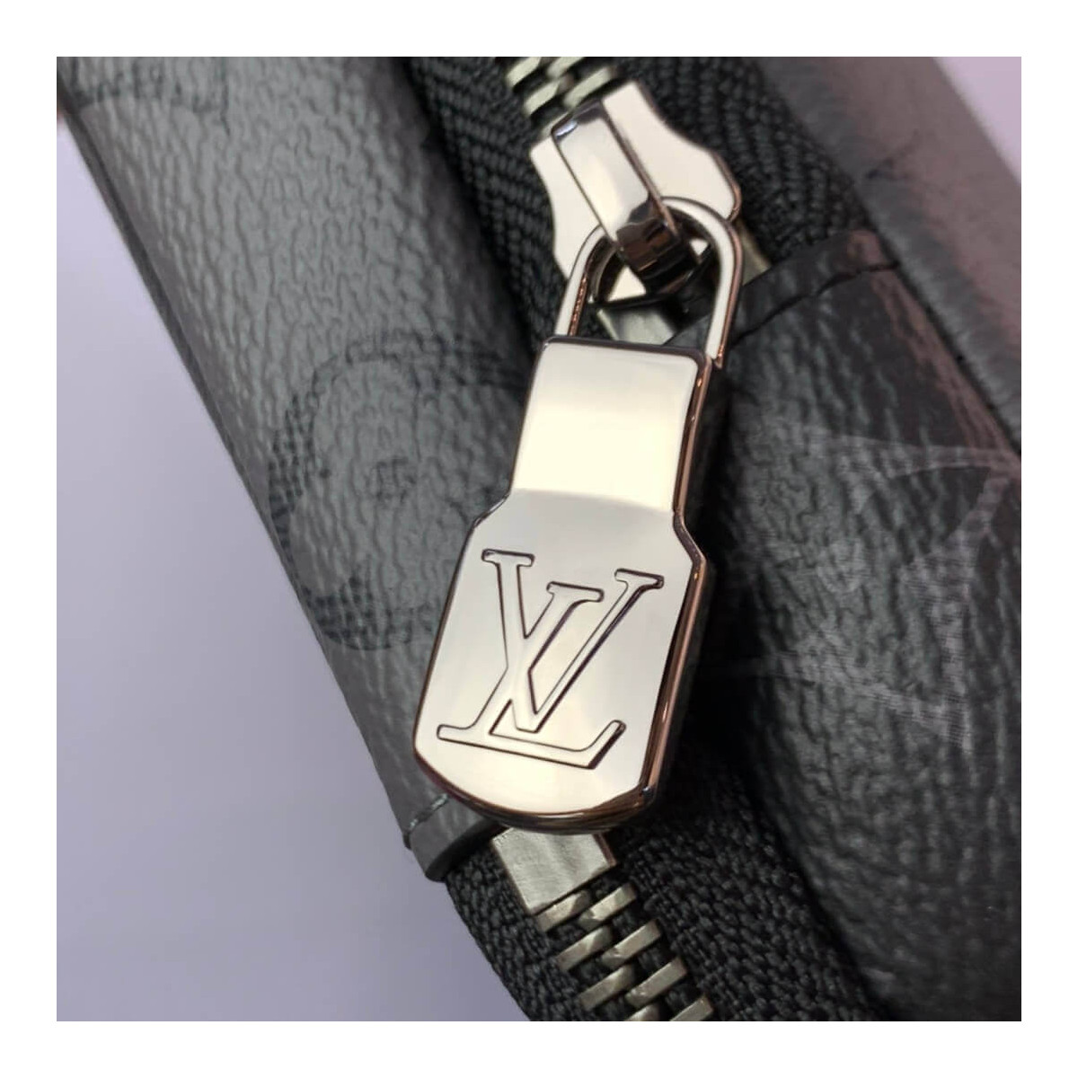 Louis Vuitton Double Phone Pouch M69534 Louis Vuitton Double Phone Pouch M69534