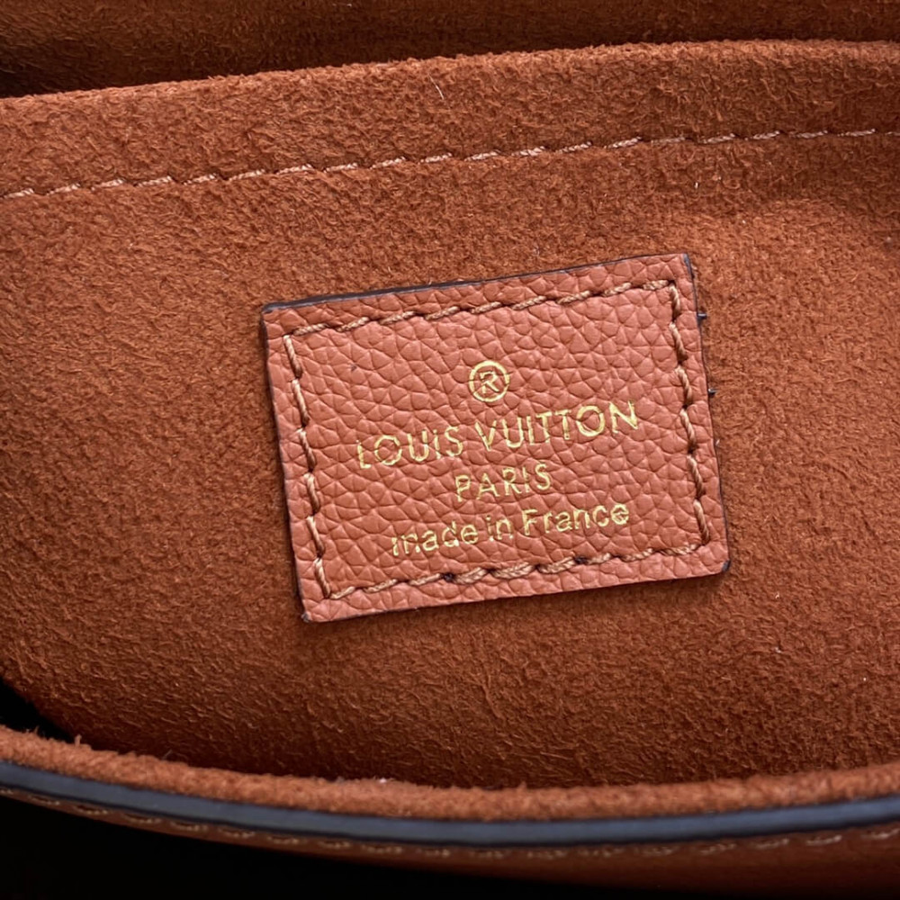 Louis Vuitton Lockme Tender M59491 Chataigne Brown