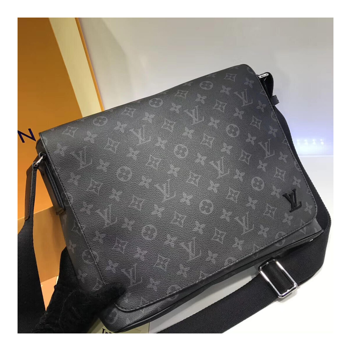 Louis Vuitton Monogram Eclipse Canvas District MM M44001 Louis Vuitton Monogram Eclipse Canvas District MM M44001