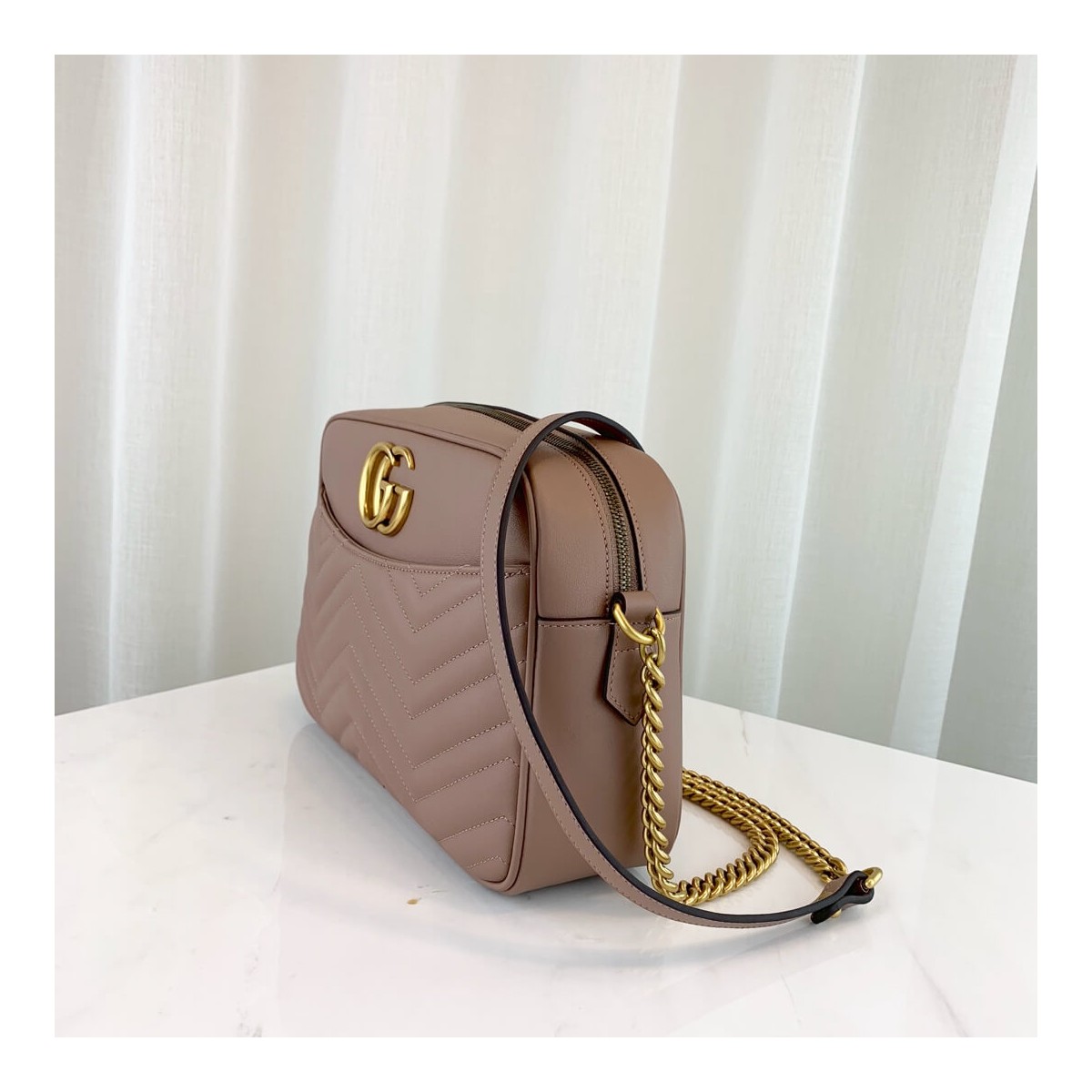 Gucci GG Marmont Medium Matelasse Shoulder Bag 443499 Gucci GG Marmont Medium Matelasse Shoulder Bag 443499