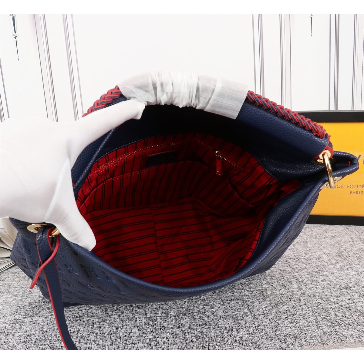 Louis Vuitton Artsy MM M41066 M43237 M43876 M44456 Louis Vuitton Artsy MM M41066 M43237 M43876 M44456