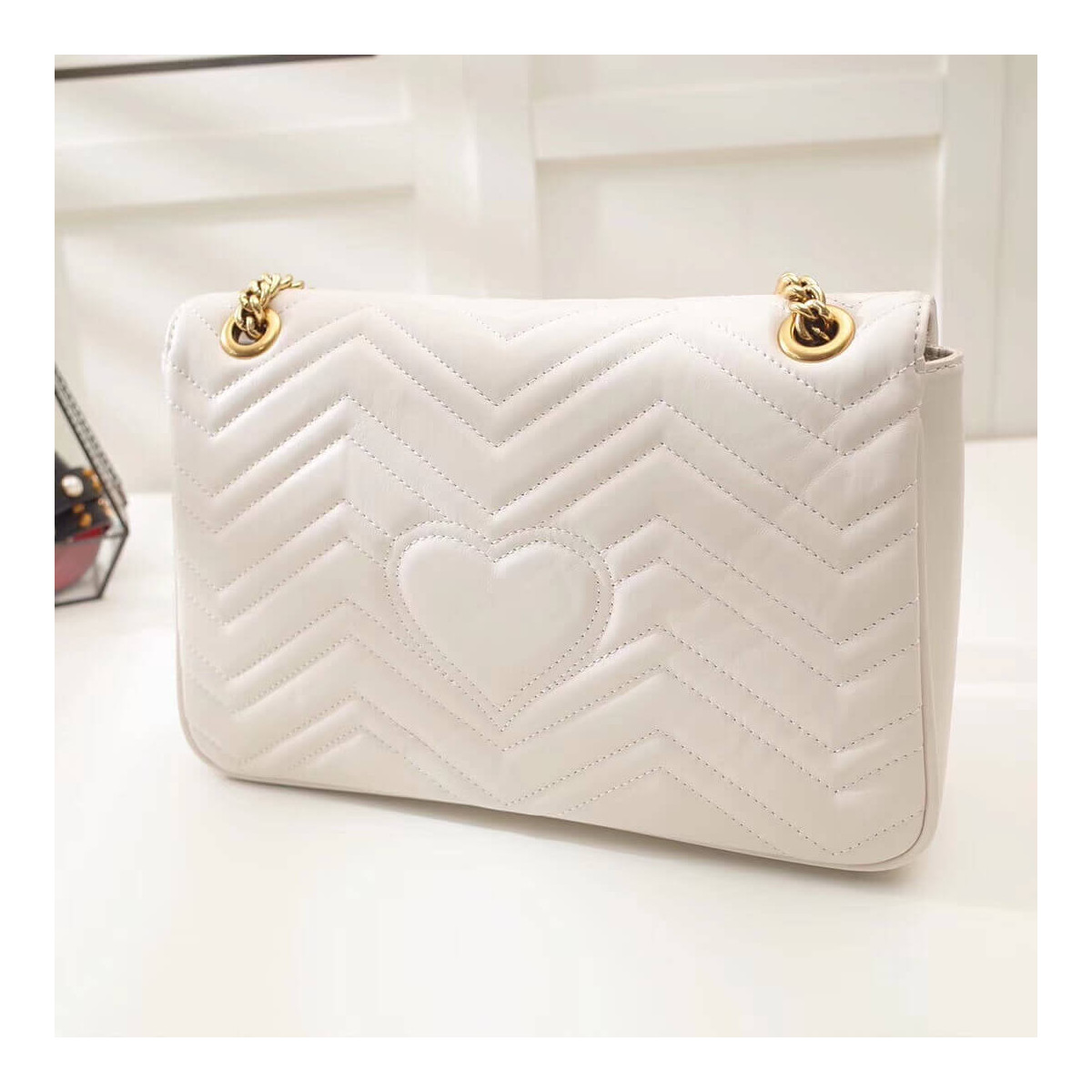 Gucci GG Marmont Medium Matelassé Shoulder Bag 443496 Gucci GG Marmont Medium Matelassé Shoulder Bag 443496