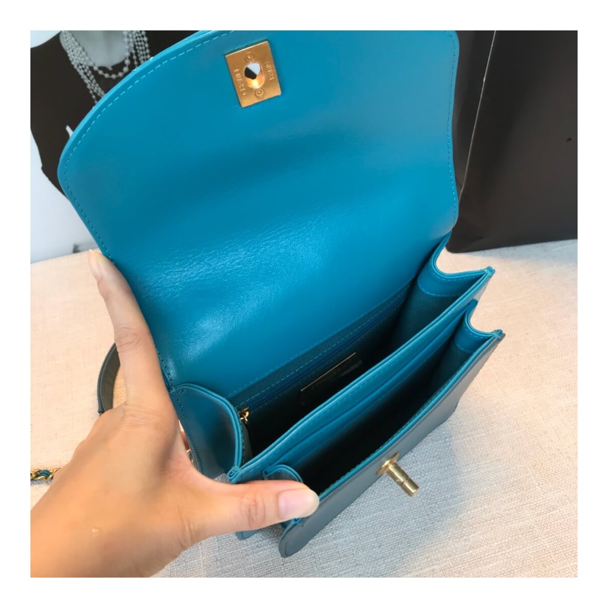 Chanel Small Flap Bag AS0784 Chanel Small Flap Bag AS0784