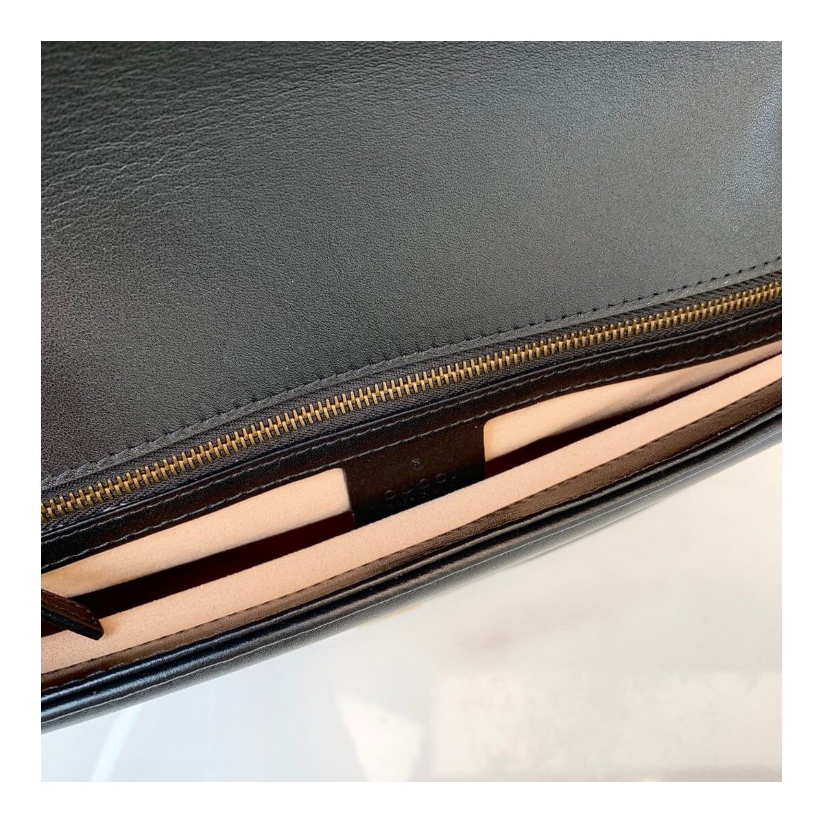 Gucci GG Marmont Medium Matelassé Shoulder Bag 443496 Gucci GG Marmont Medium Matelassé Shoulder Bag 443496