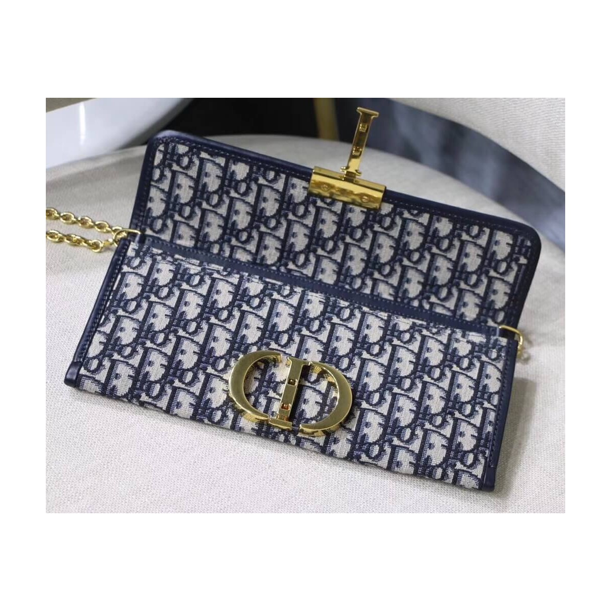 Christian Dior 30 Montaigne Jacquard Canvas Clutch Bag M9206 Christian Dior 30 Montaigne Jacquard Canvas Clutch Bag M9206