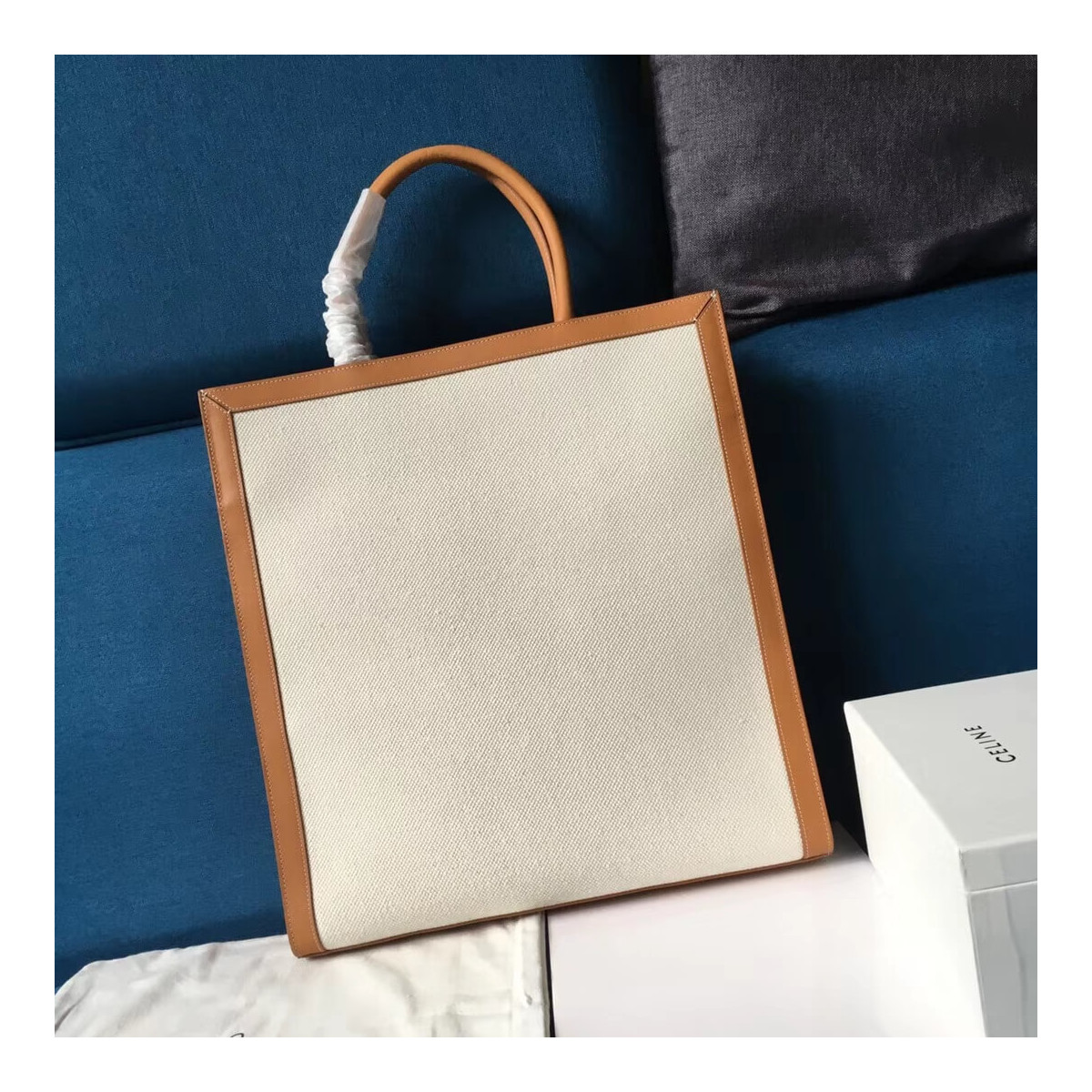 Celine Vertical Cabas Celine In Canvas With Celine Print And Calfskin 190402 Celine Vertical Cabas Celine In Canvas With Celine Print And Calfskin 190402