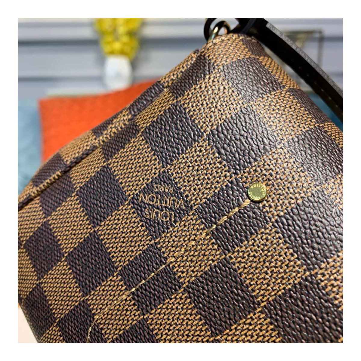 Louis Vuitton Damier Ebene Canvas Favorite MM N41129 Louis Vuitton Damier Ebene Canvas Favorite MM N41129