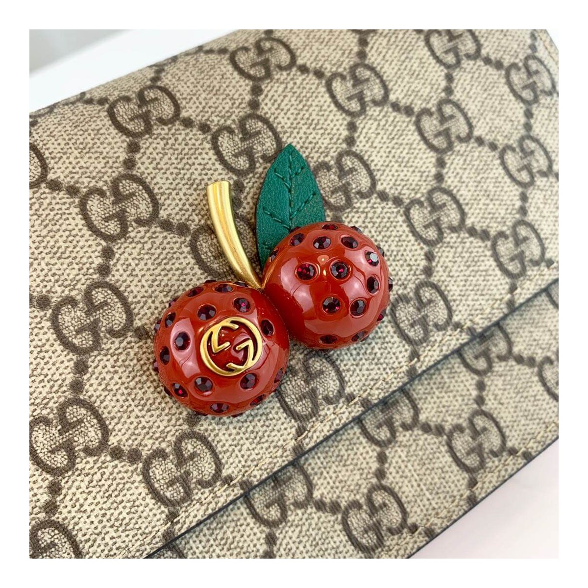 Gucci GG Supreme Mini Bag With Cherries MM 481290 Gucci GG Supreme Mini Bag With Cherries MM 481290