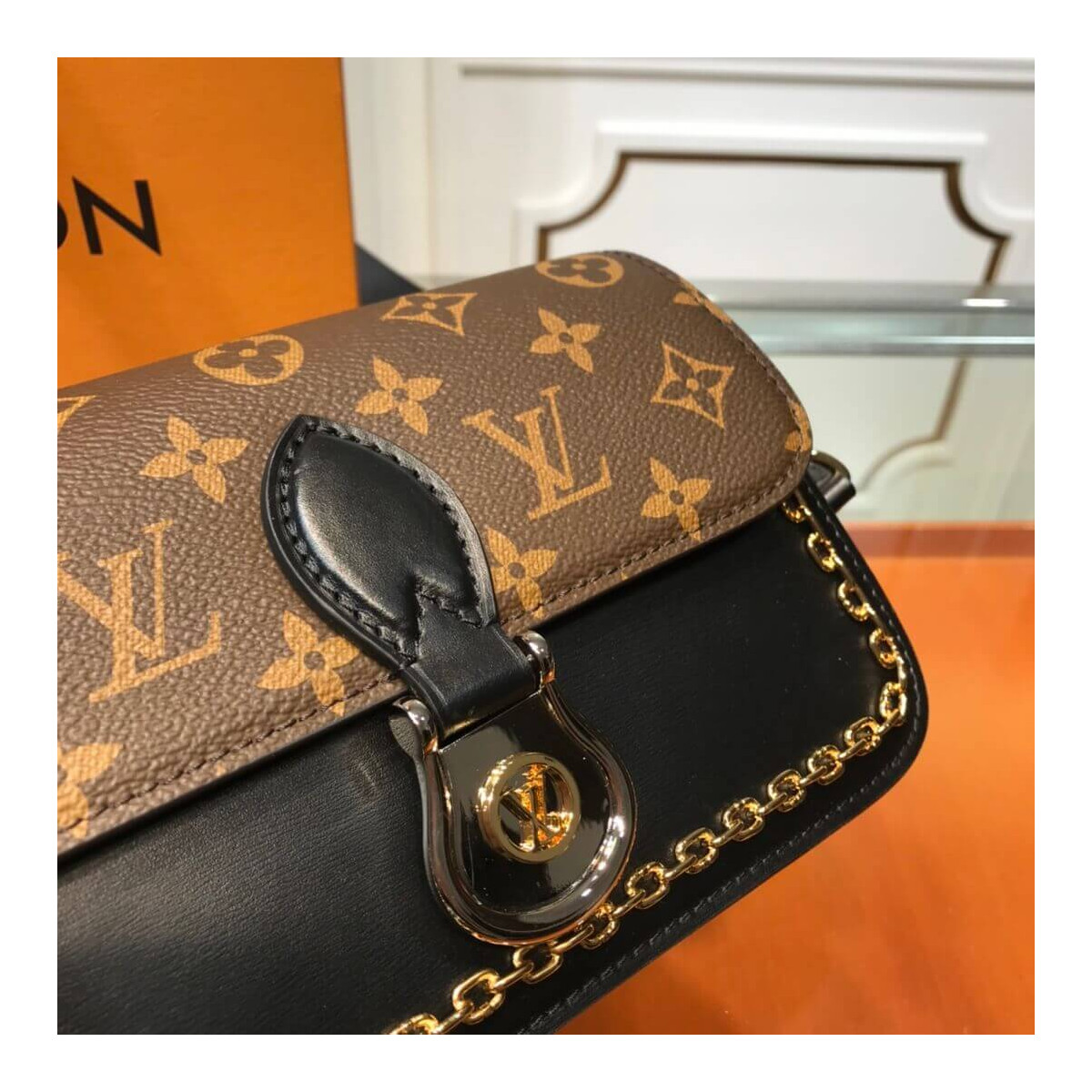 Louis Vuitton Neo Saint Cloud M45559 Louis Vuitton Neo Saint Cloud M45559
