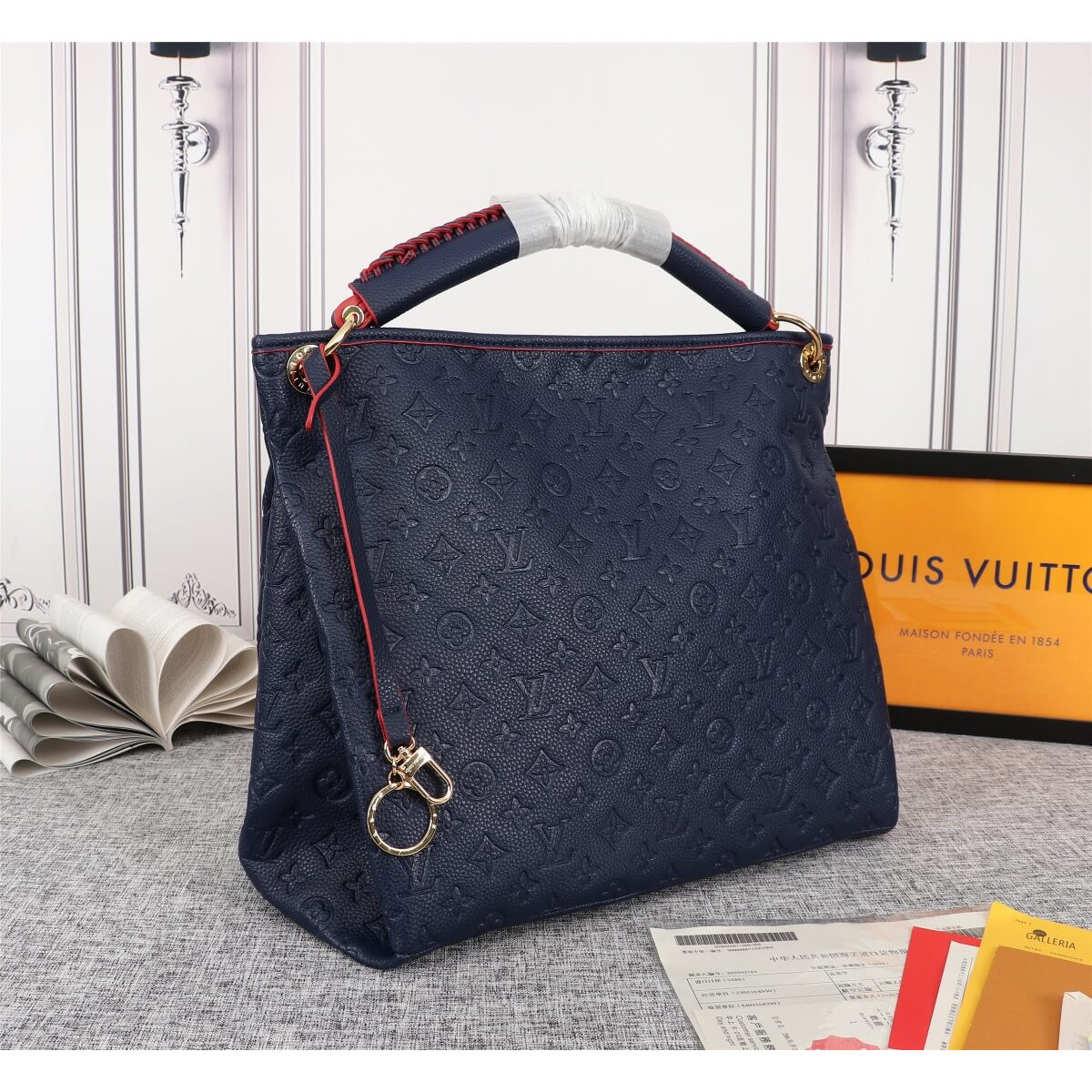 Louis Vuitton Artsy MM M41066 M43237 M43876 M44456 Louis Vuitton Artsy MM M41066 M43237 M43876 M44456