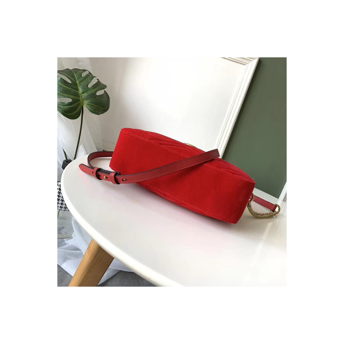 Gucci GG Marmont Velvet Small Shoulder Bag 447632 Gucci GG Marmont Velvet Small Shoulder Bag 447632