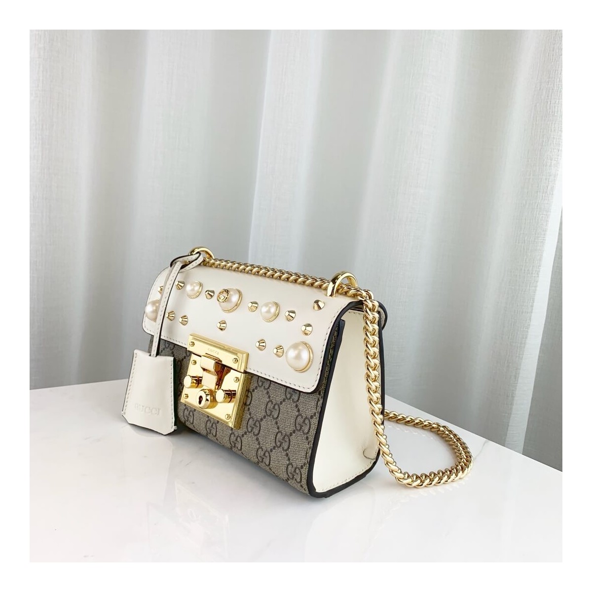 Gucci Padlock Studded GG Supreme Shoulder Bag 432182 Gucci Padlock Studded GG Supreme Shoulder Bag 432182