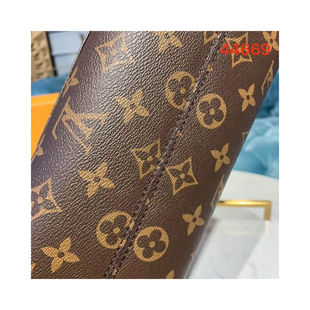 Louis Vuitton Monogram Canvas Cluny MM M44669 Louis Vuitton Monogram Canvas Cluny MM M44669