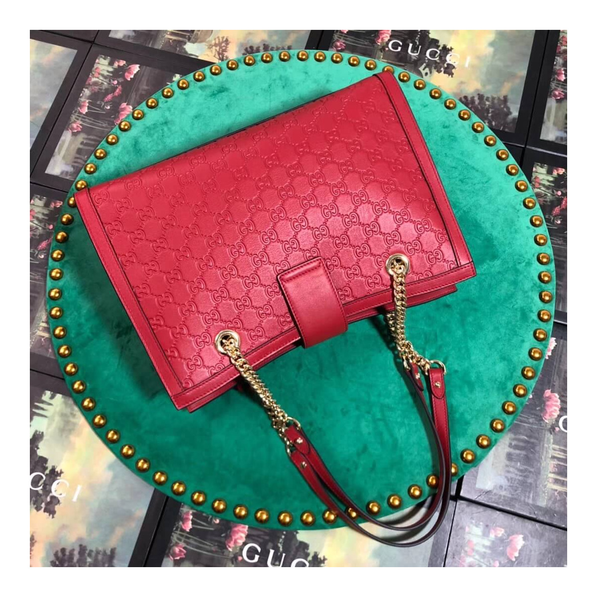 Gucci Padlock Gucci Signature Medium Shoulder Bag 479197 Gucci Padlock Gucci Signature Medium Shoulder Bag 479197