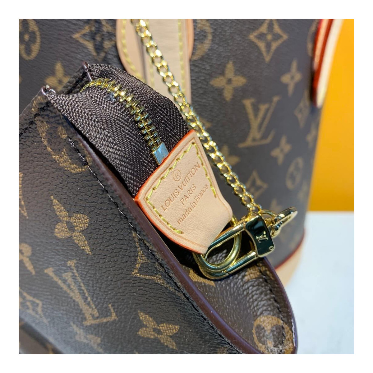 Louis Vuitton Monogram Petit Bucket M42238 Louis Vuitton Monogram Petit Bucket M42238