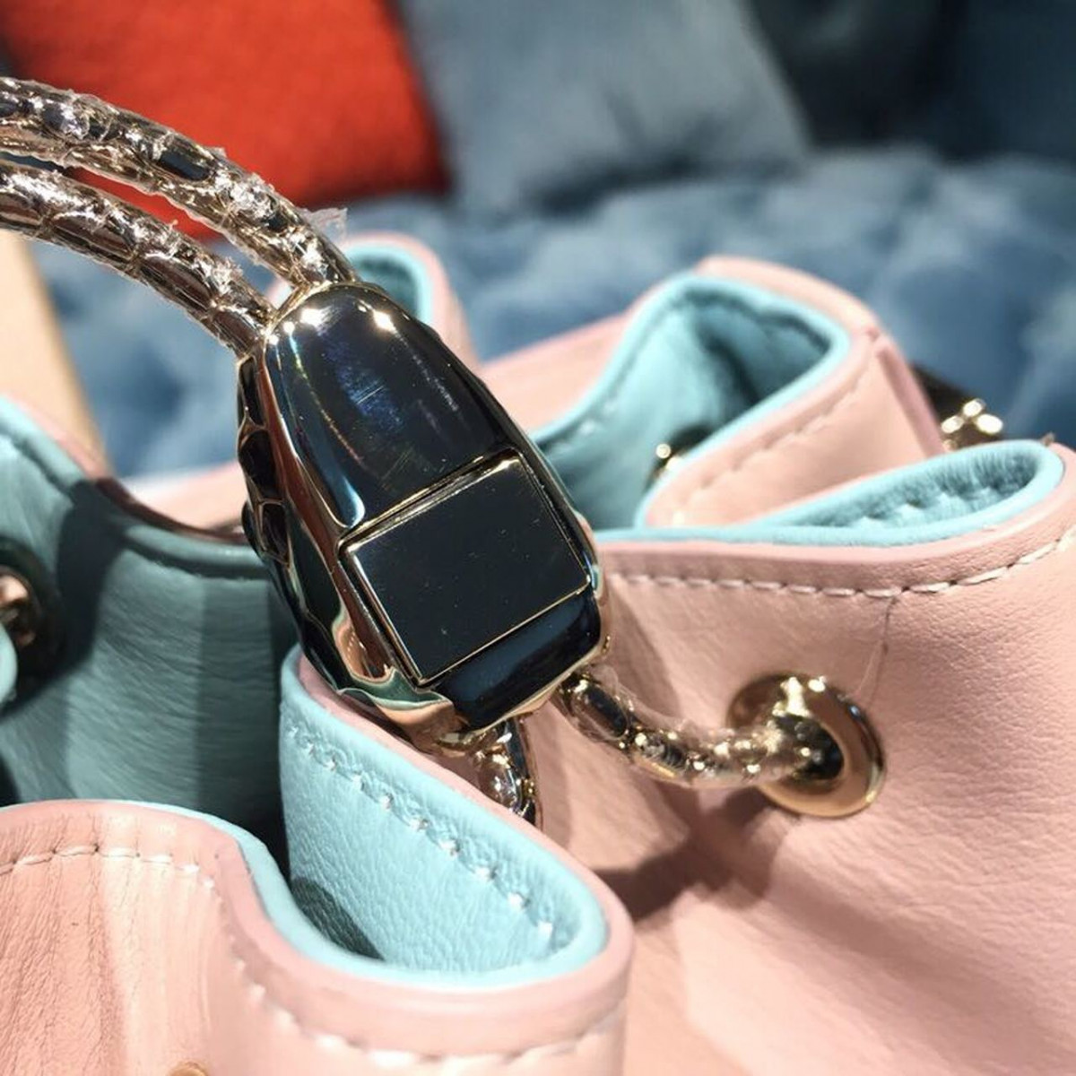 Bvlgari Serpenti Forever Bucket Bag 20cm 288760 Bvlgari Serpenti Forever Bucket Bag 20cm 288760