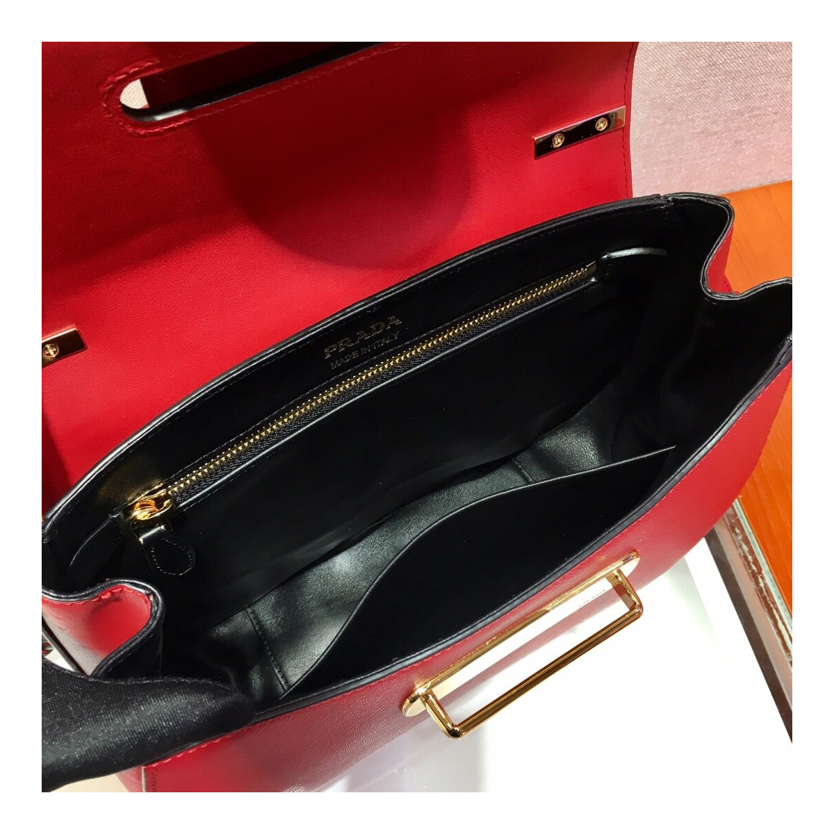 Prada Saffiano Leather Medium Sidonie Bag 1BN005 Prada Saffiano Leather Medium Sidonie Bag 1BN005