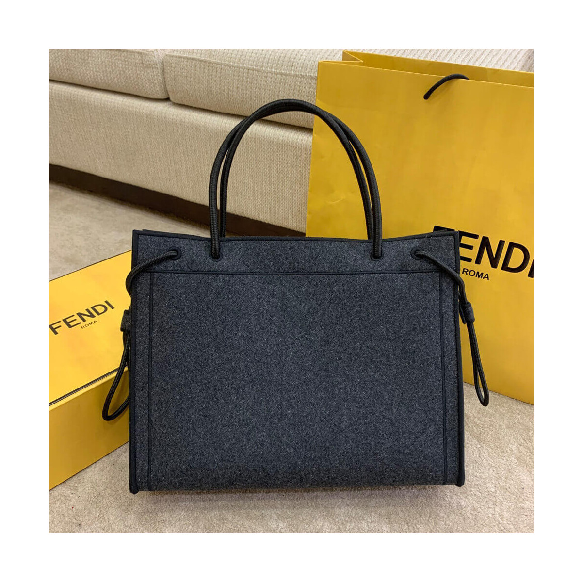 Fendi Logo Wool Shopper 8BH378 Fendi Logo Wool Shopper 8BH378