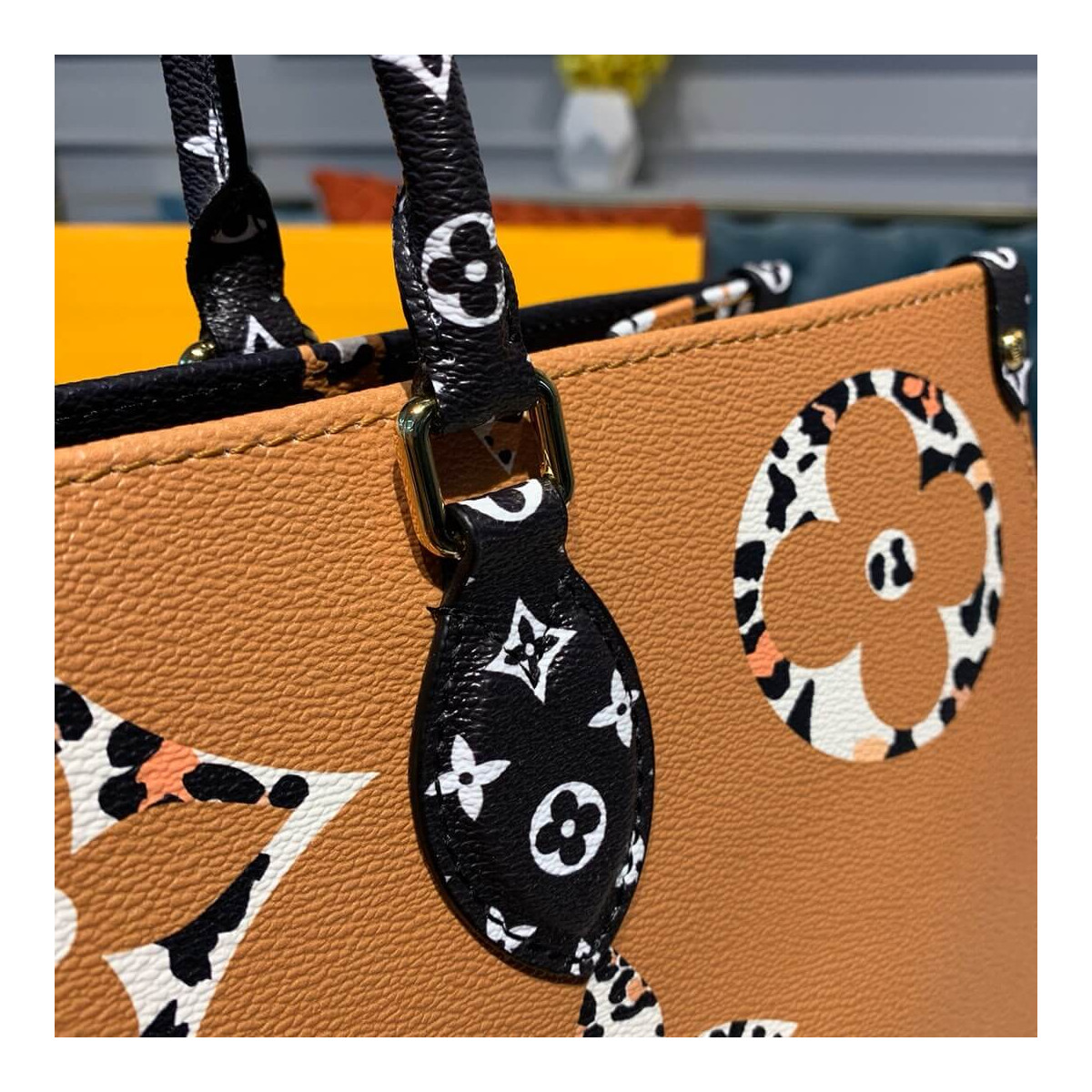 Louis Vuitton Onthego M44674 Black/Caramel Louis Vuitton Onthego M44674 Black/Caramel