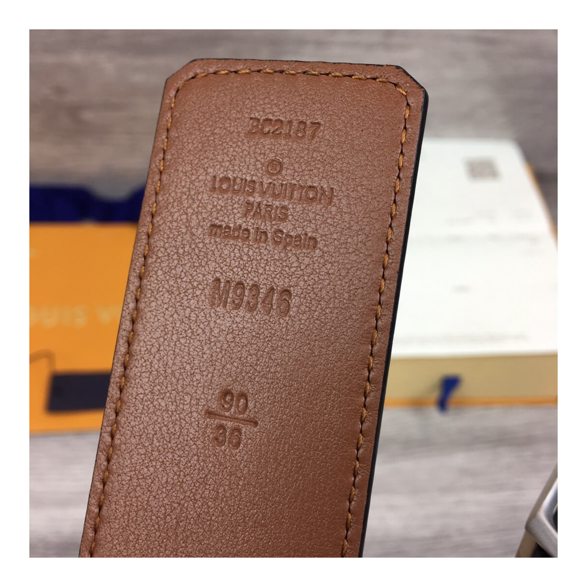 Louis Vuitton Pyramide 40mm Reversible Belt M9346 Louis Vuitton Pyramide 40mm Reversible Belt M9346