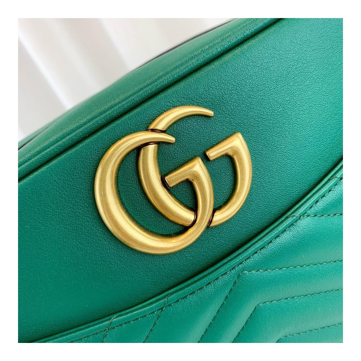 Gucci GG Marmont Medium Matelasse Shoulder Bag 443499 Gucci GG Marmont Medium Matelasse Shoulder Bag 443499