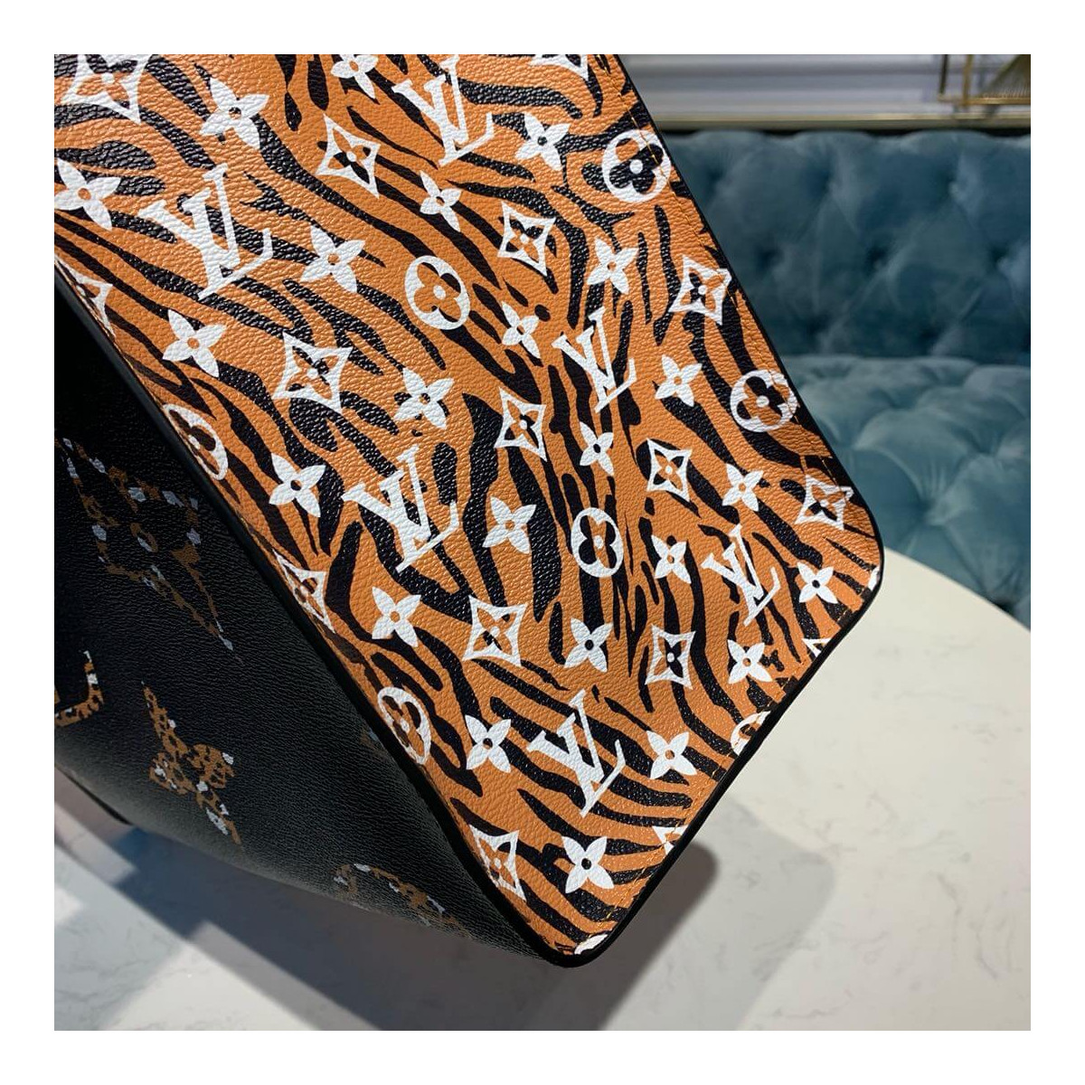Louis Vuitton Onthego M44674 Black/Caramel Louis Vuitton Onthego M44674 Black/Caramel