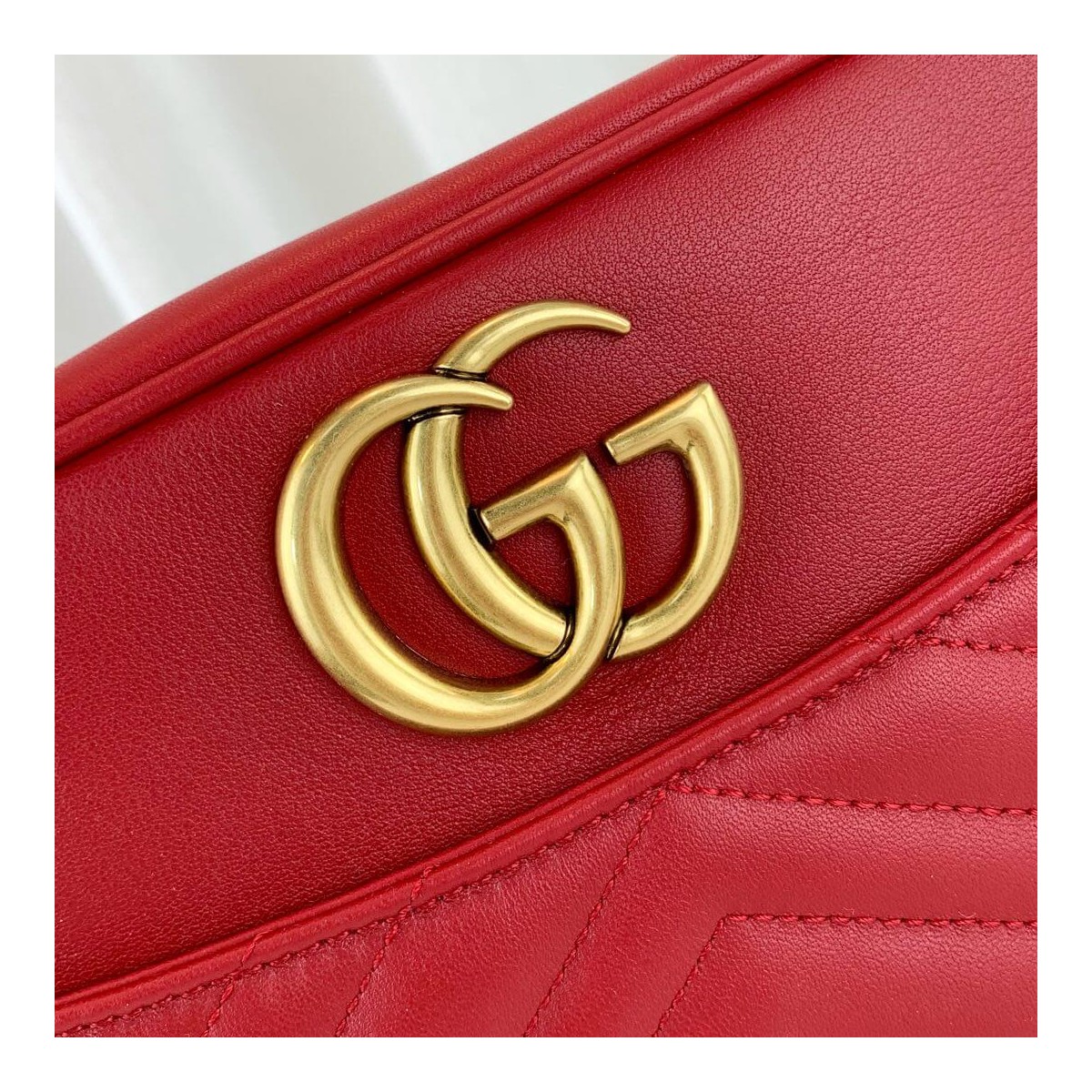 Gucci GG Marmont Medium Matelasse Shoulder Bag 443499 Gucci GG Marmont Medium Matelasse Shoulder Bag 443499
