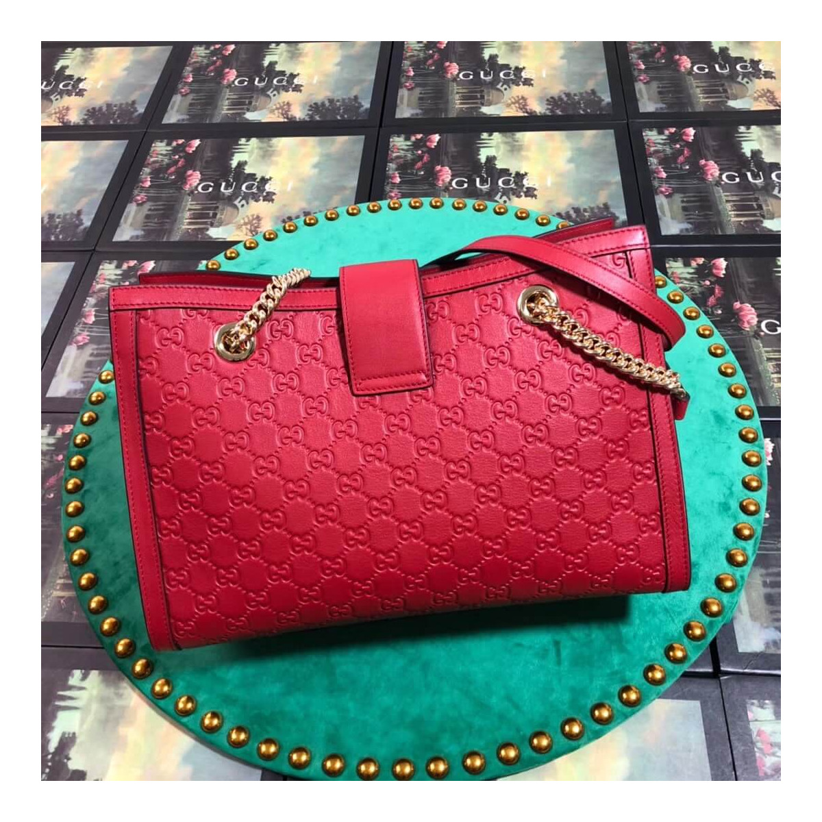 Gucci Padlock Gucci Signature Medium Shoulder Bag 479197 Gucci Padlock Gucci Signature Medium Shoulder Bag 479197